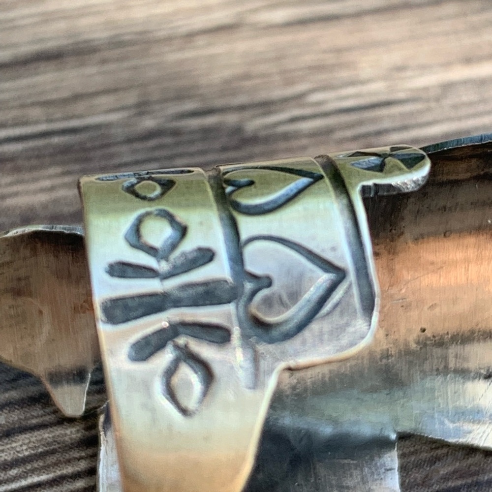 Yazzie Native American Navajo Authentic Turquoise Thunderbird Ring with Hearts - Picture 7 of 14
